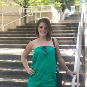 Meet your Posher, Devyn